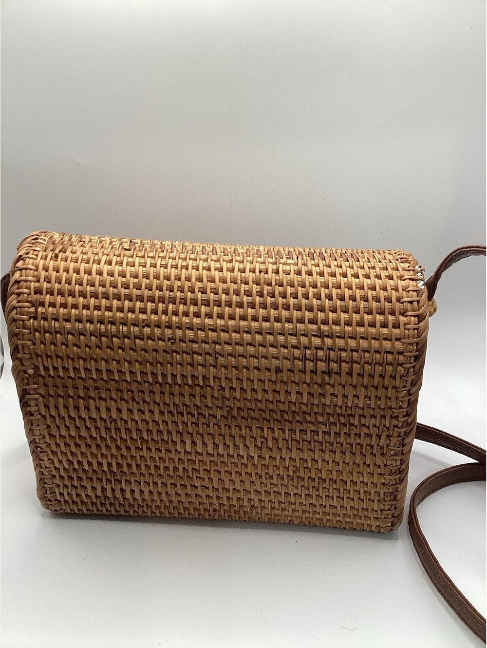 Modcloth Cute Handmade Hard Body Woven Bag Purse Tan Faux Leather Strap B7 - Picture 6 of 8